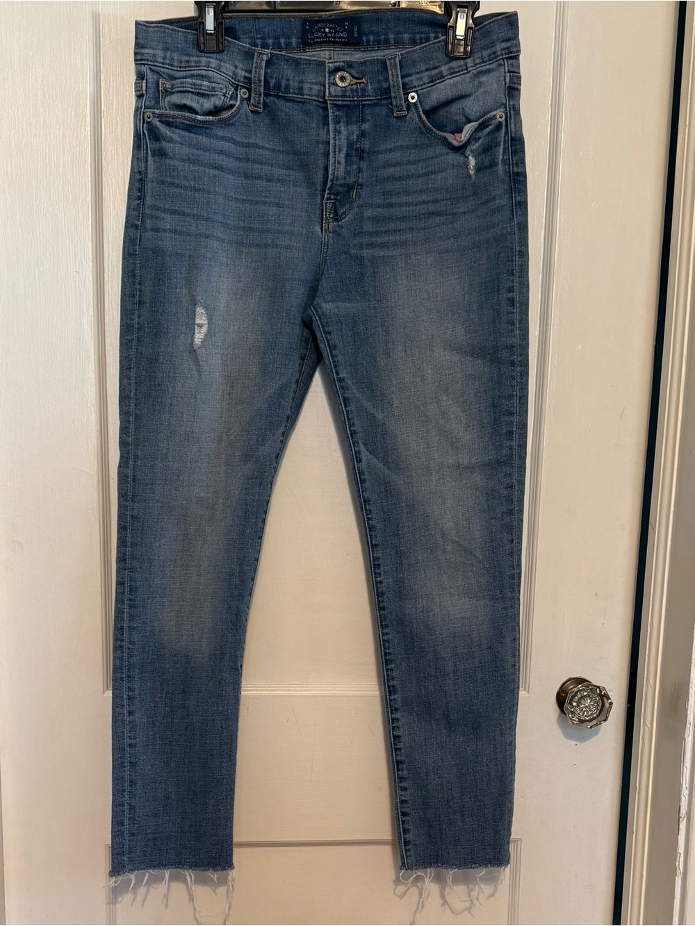 Lucky Brand Blue Distressed Cropped Skinny Jeans, Brooke Capri 10/30 preloved